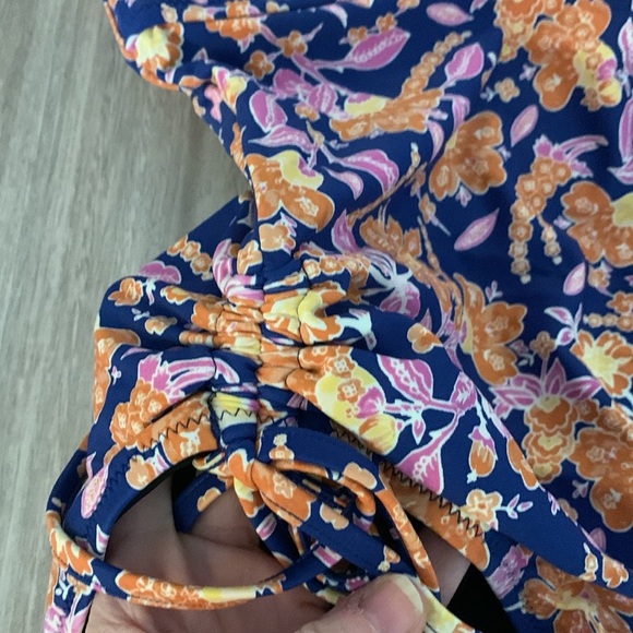 J. Crew Halter cutout one-piece in painted block print Floral Cutout New Size 14 - Picture 5 of 11